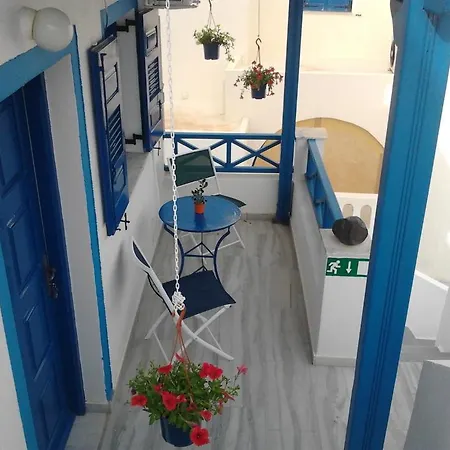 Отель Kostas 4*