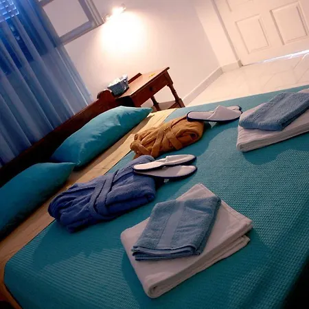 Kostas Hotel Períssa