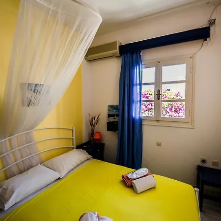 Kostas Hotel Períssa