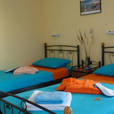 Kostas Hotel Períssa