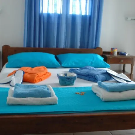 Hotel Kostas Períssa